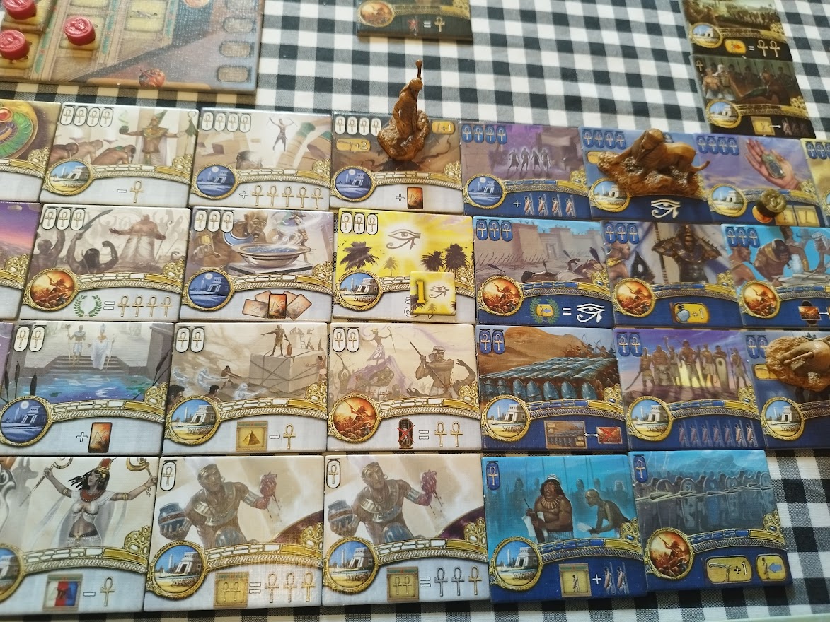 KEMET - Jocul pe tablă